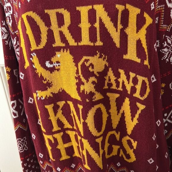 Game Of Thrones XL Ugly Christmas Sweater HBO I Drink And I Know Things Gold Red - Picture 5 of 10